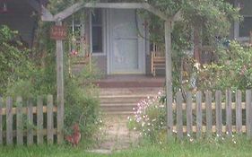 Allen Acres b And B