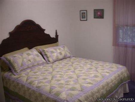 Allen Acres Bed And Breakfast DeRidder Room photo
